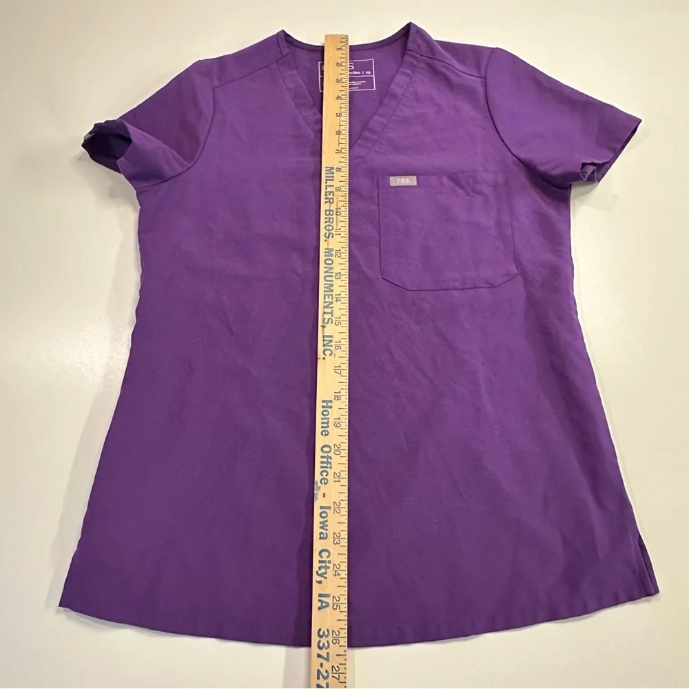 FIGS Purple Women’s Scrub Top Short Sleeve V-Neck XS